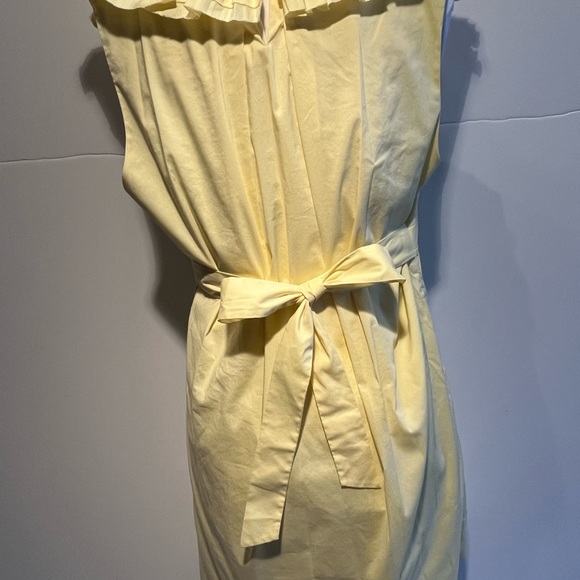 Yellow Sleeveless Sundress with Pleated Collar - Picture 2 of 3